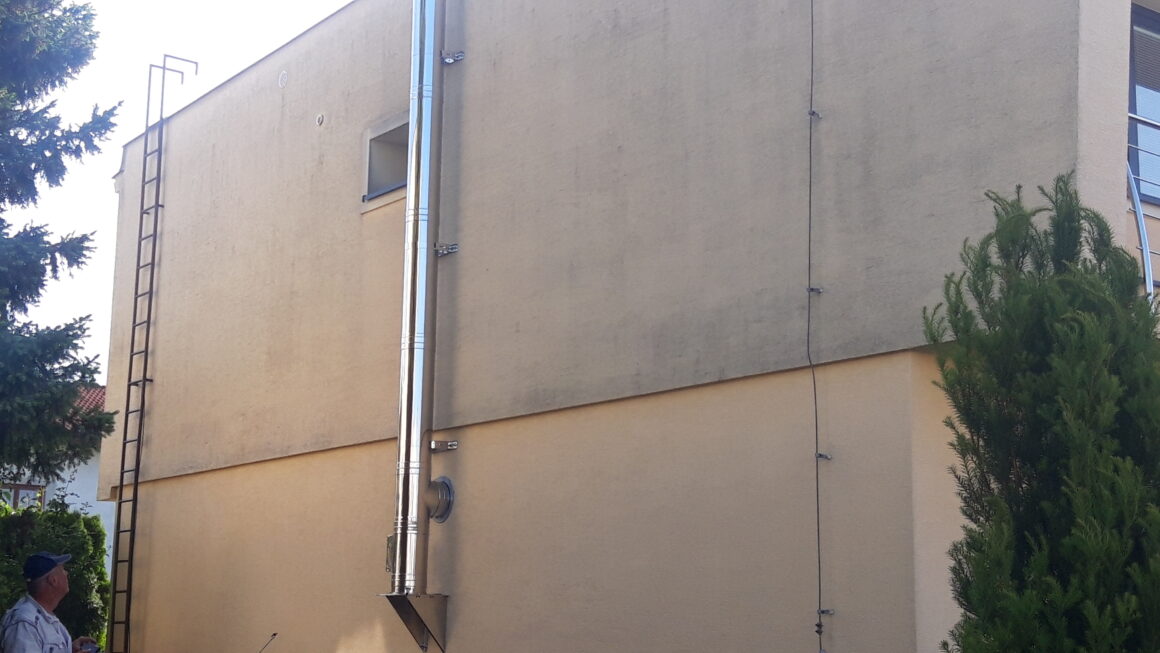 Čistenie fasád rodinných domov - PRED